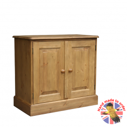 Woodpecker Cottage Low 2 Door Cupboard